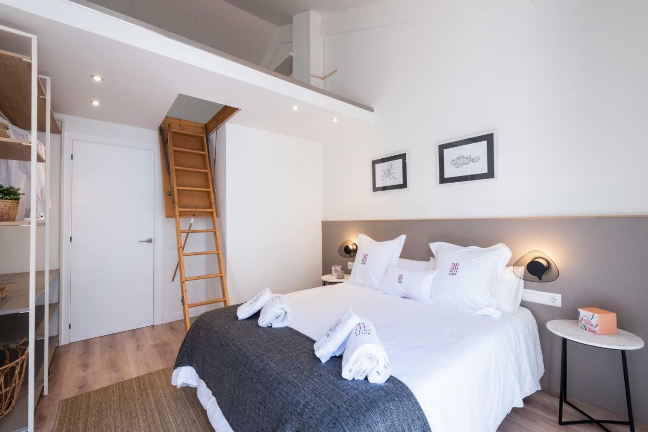 Petit Luxe Tobella Esquerra Apartment Terrassa Bagian luar foto